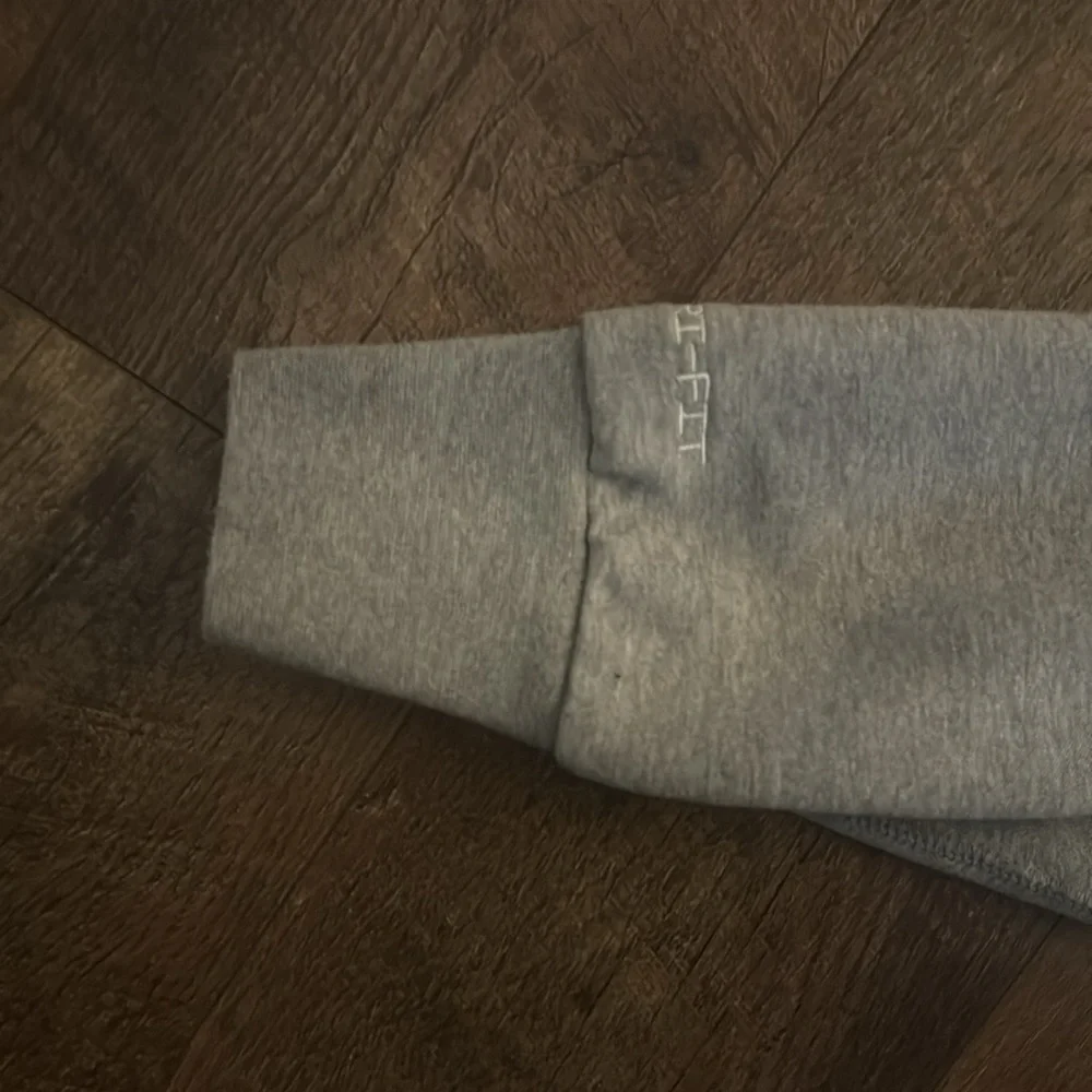 Nike Standard Issue Hoodie - Picture 4 of 6